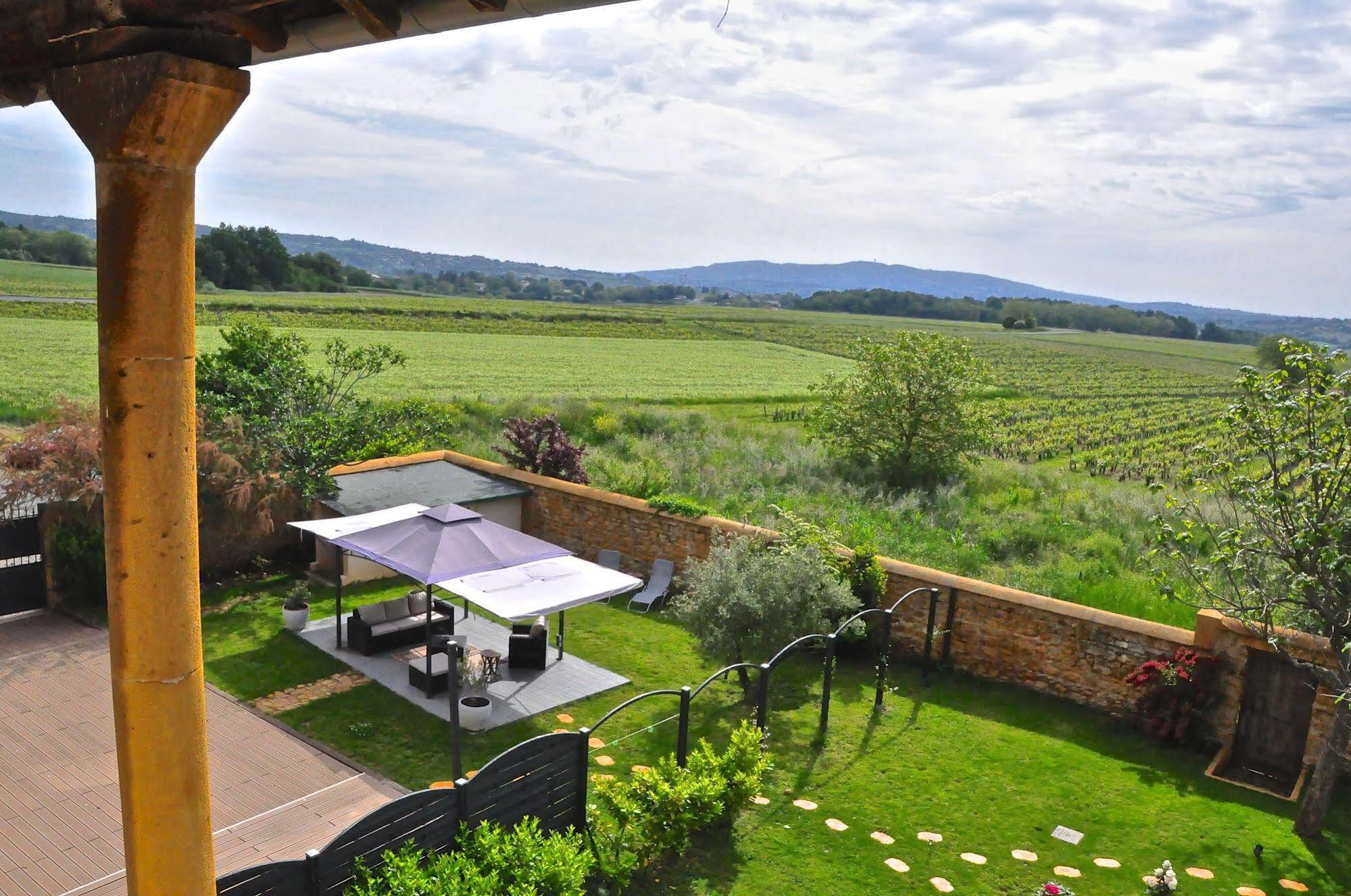 Le Clos Du Cher En Beaujolais Saint-Germain-Nuelles Ngoại thất bức ảnh