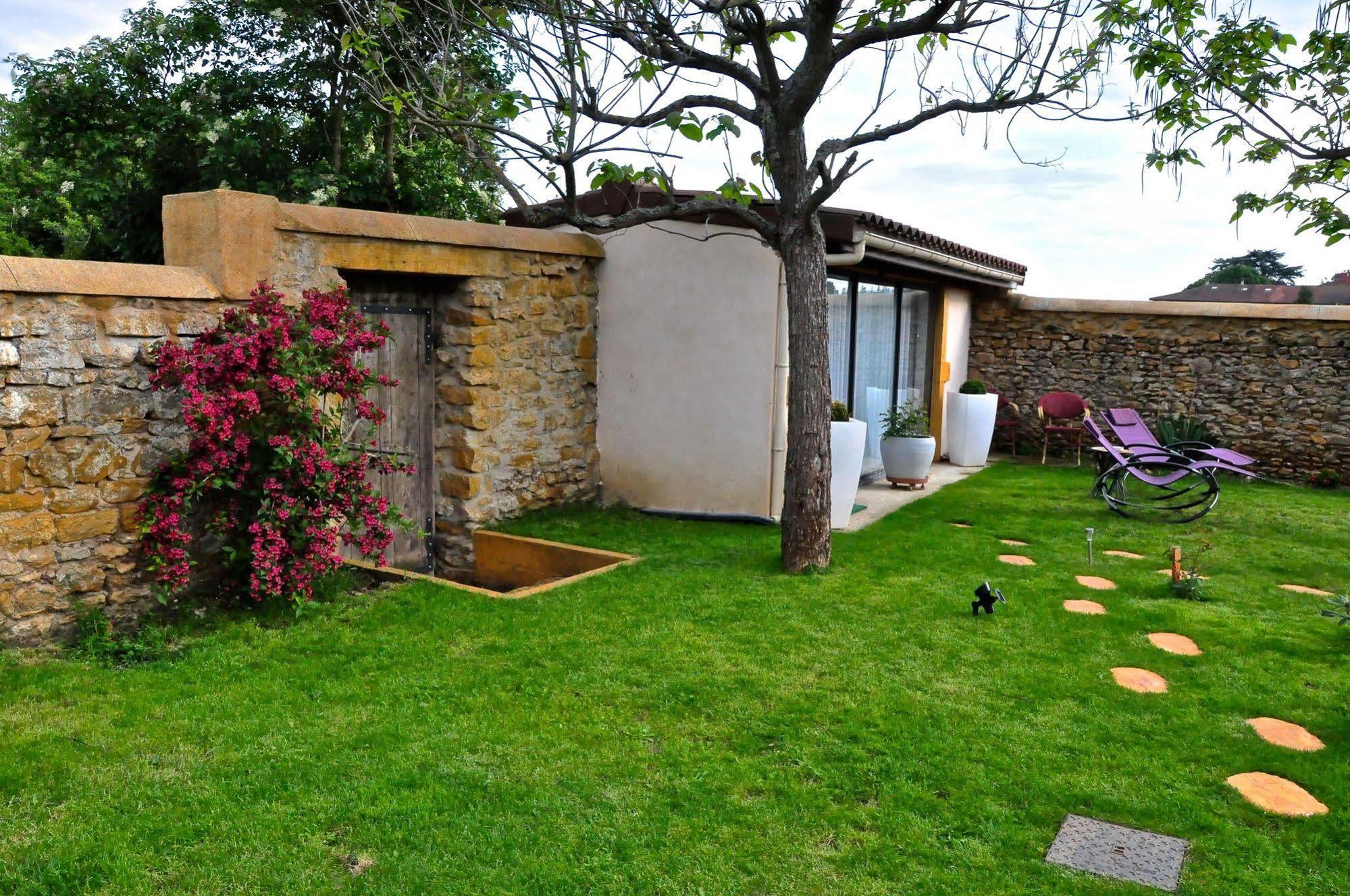 Le Clos Du Cher En Beaujolais Saint-Germain-Nuelles Ngoại thất bức ảnh