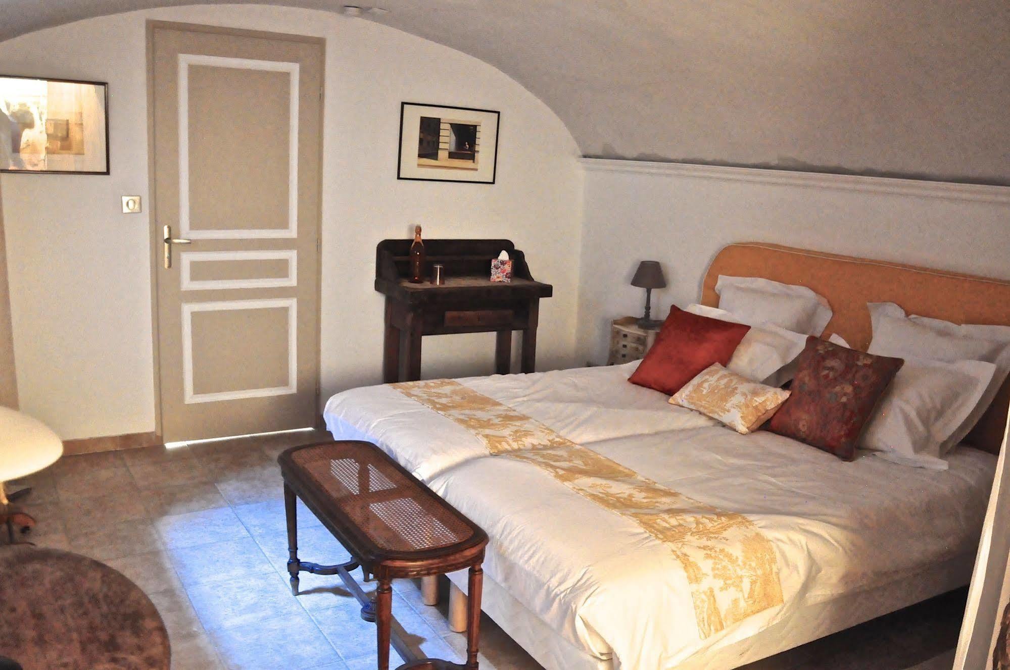 Le Clos Du Cher En Beaujolais Saint-Germain-Nuelles Ngoại thất bức ảnh